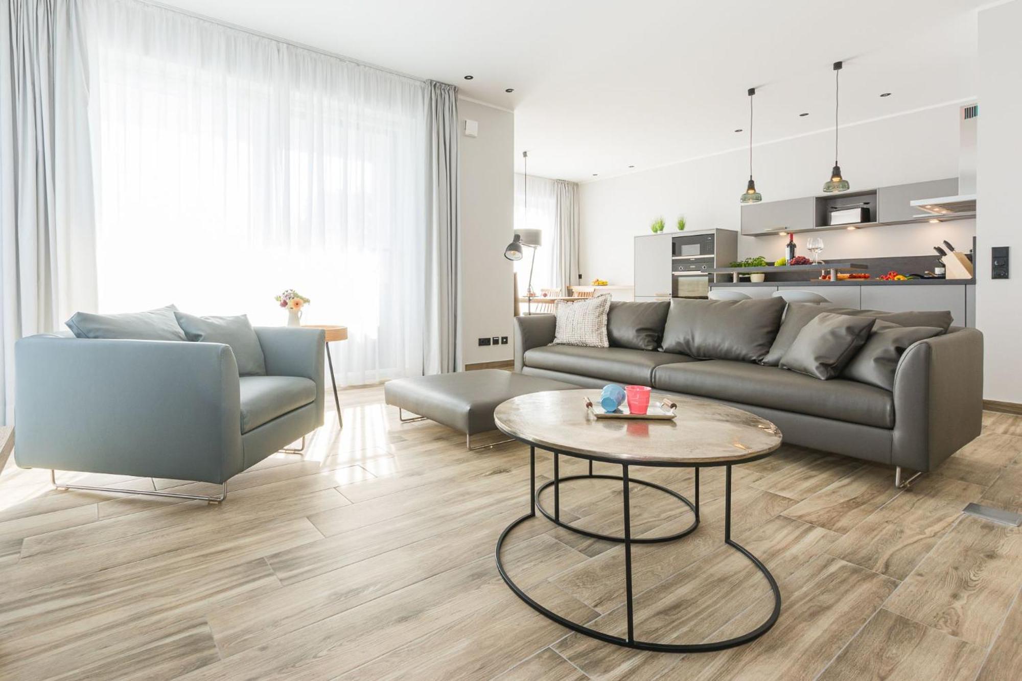 Luxus_Spa_Og_Fewo Quartier 4 _We 4_ เกอห์เรน-เลบบิน ภายนอก รูปภาพ