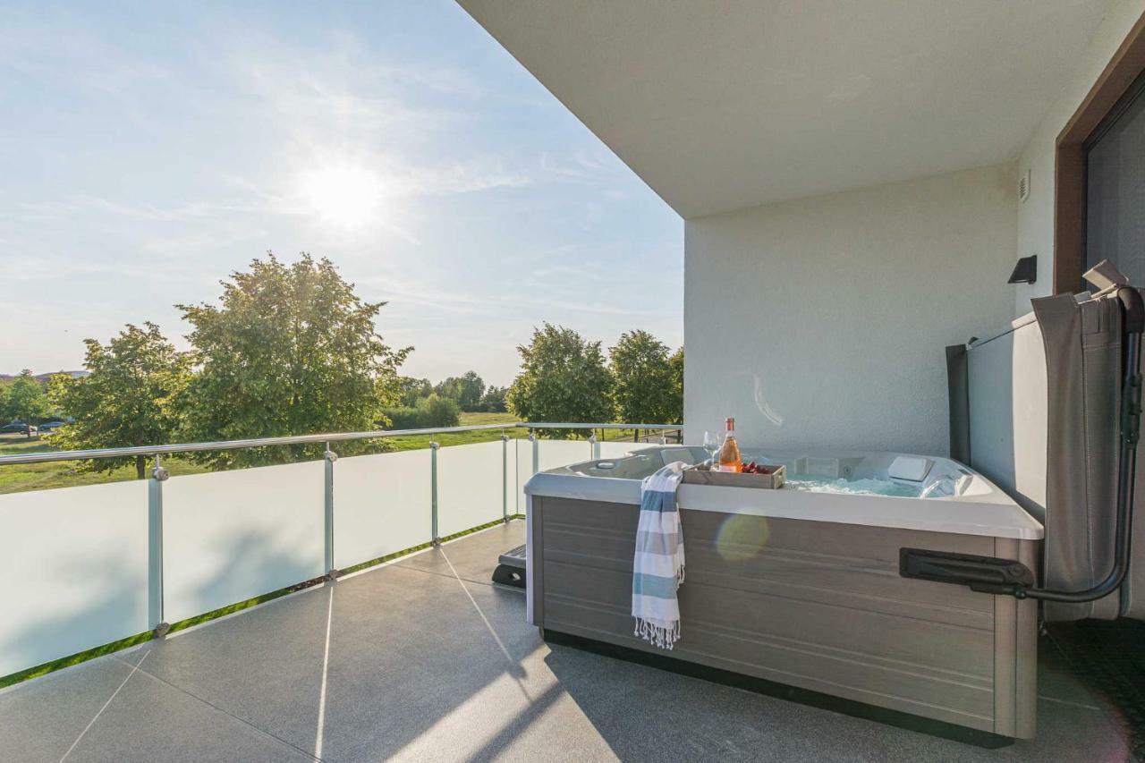 Luxus_Spa_Og_Fewo Quartier 4 _We 4_ เกอห์เรน-เลบบิน ภายนอก รูปภาพ